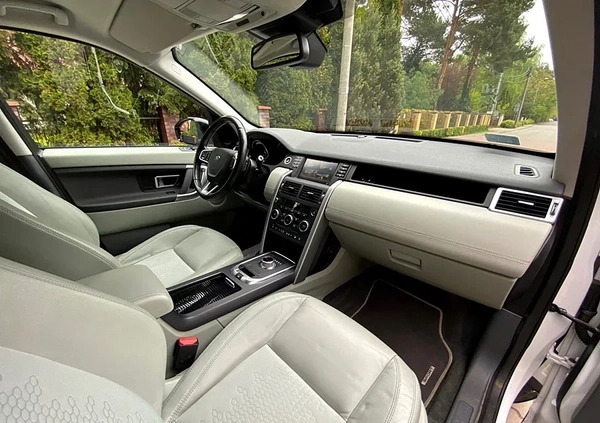 Land Rover Discovery Sport cena 79900 przebieg: 169852, rok produkcji 2015 z Skwierzyna małe 781